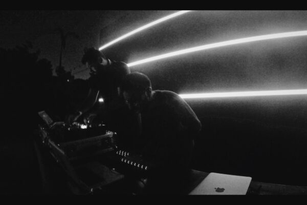 CB80ECFF-7137-4EDC-9286-1205F53C19F6